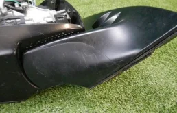 Зеркало боковое правое для Toyota Land Cruiser 2019 года на фотографиях