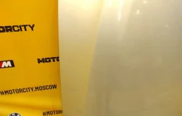 Капот для BMW 5er 2006 года на фотографиях