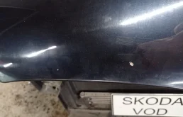 Капот для BMW 5er 2006 года на фотографиях