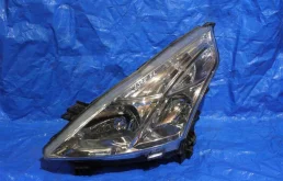 Фара левая для Nissan Teana 2010 года на фотографиях