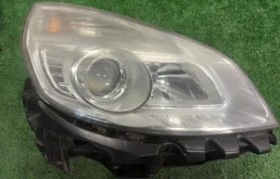 Фара ксенон правая для Renault Scenic JM 2003-2006