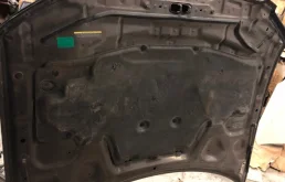 Капот для Infiniti FX 2005 года на фотографиях