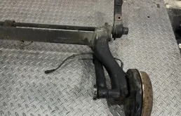 Задняя балка для Renault Scenic 2003 года на фотографиях