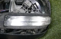 Стекла и зеркала для Toyota Land Cruiser 2018 года на фотографиях