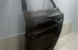 Дверь задняя левая для Hyundai ix35 2014 года на фотографиях