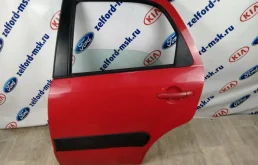 Дверь задняя левая для Suzuki SX4 2012 года на фотографиях