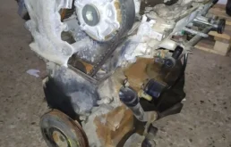 Двигатель без навесного для Renault Duster 2016 года на фотографиях