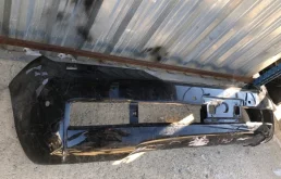 Бампер передний для Toyota Land Cruiser 2009 года на фотографиях