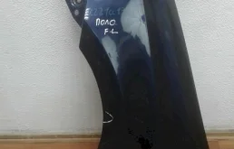 Крыло левое для Volkswagen Polo 2010 года на фотографиях