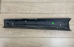 Усилитель переднего бампера для Volkswagen Tiguan 2012 года на фотографиях