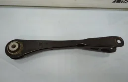 Качающийся рычаг правый для BMW X3 на фотографиях