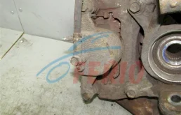 Суппорт передний правый для Lexus RX 2004 года на фотографиях