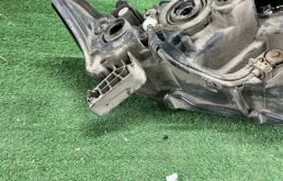 Фара левая для Lexus RX 2009 года на фотографиях