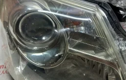 Фары для Toyota Avensis 2018 года на фотографиях