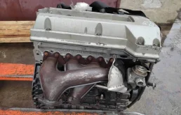 Двигатель без навесного для Mercedes-Benz C class 2001 года на фотографиях