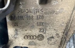 Картер МКПП для Skoda Octavia 2004 года на фотографиях