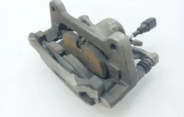 Суппорт передний правый для Skoda Octavia 2013 года на фотографиях