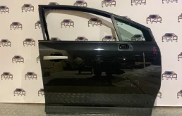 Двери для Citroen C4 2008 года на фотографиях