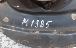 Кулак поворотный правый для Mercedes-Benz GL class 2006 года на фотографиях