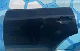 Дверь задняя левая для Volkswagen Touareg 2004 года на фотографиях