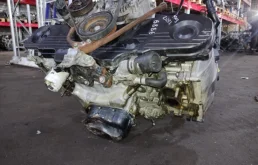 Двигатель без навесного для Subaru Legacy 2015 года на фотографиях