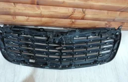 Решетка переднего бампера для Mercedes-Benz S class 2014 года на фотографиях