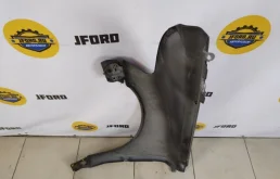 Крылья для Volvo S40 2012 года на фотографиях