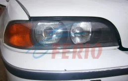 Фара правая для BMW 5er 1999 года на фотографиях