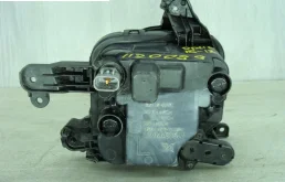 Фонарь правый для Toyota Land Cruiser 2018 года на фотографиях