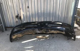 Бампер передний для Toyota Land Cruiser 2009 года на фотографиях