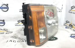 Фара правая для Land Rover Discovery 2007 года на фотографиях
