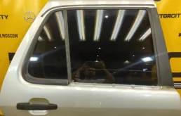 Дверь задняя правая для Mercedes-Benz M class 2004 года на фотографиях
