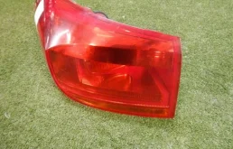 Фонарь внешний левый для Volkswagen Tiguan 2015 года на фотографиях