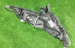 Повторитель поворотника передний правый для Nissan Juke на фотографиях