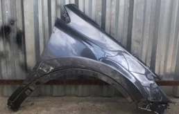 Крылья для Toyota RAV4 2014 года на фотографиях