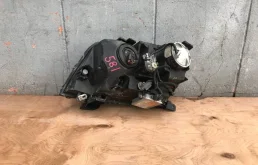 Фара правая для Suzuki Grand Vitara 2015 года на фотографиях