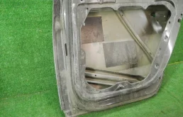 Дверь задняя правая для Volkswagen Passat 2012 года на фотографиях