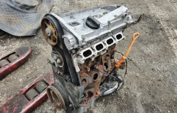 Двигатель с навесным / без навесного для Volkswagen Passat (B5, Typ 3B) 1996-2000
