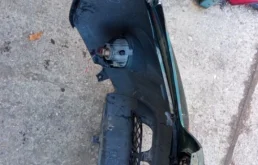 Бампер для Toyota RAV4 2002 года на фотографиях