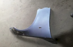 Крылья для BMW 5er 2004 года на фотографиях