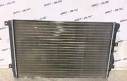 Кассета радиаторов для Volkswagen Passat 2010 года на фотографиях