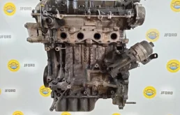 Двигатель для Citroen C4 2005 года на фотографиях