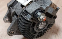 Генератор для Mitsubishi Lancer 2013 года на фотографиях