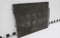 Радиатор кондиционера для Toyota Land Cruiser 2009 года на фотографиях