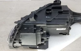 Фара ксенон левая для Kia Cerato 2017 года на фотографиях