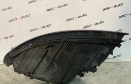 Фары для Volvo S40 2006 года на фотографиях