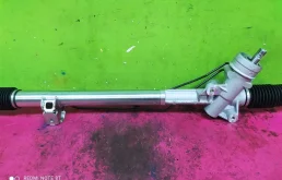 Рулевая рейка для Volkswagen Passat 2002 года на фотографиях