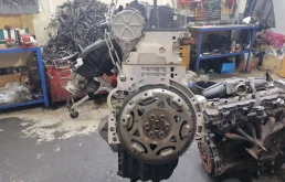 Двигатель без навесного для BMW 1er 2017 года на фотографиях