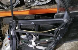 Двери для Audi A6 1998 года на фотографиях