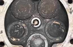 ГБЦ для Audi A4 2005 года на фотографиях